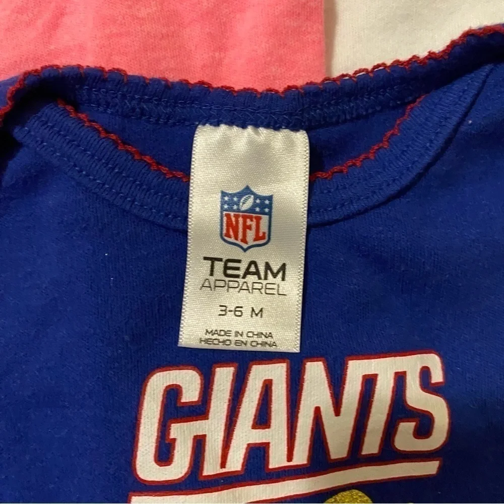 NY Giants Girls Set of Three onesies 3-6 Months NWOT